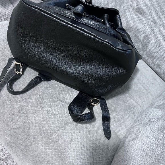 NWT - Backpack Purse, Large Travel or School Bag - Picture 6 of 7